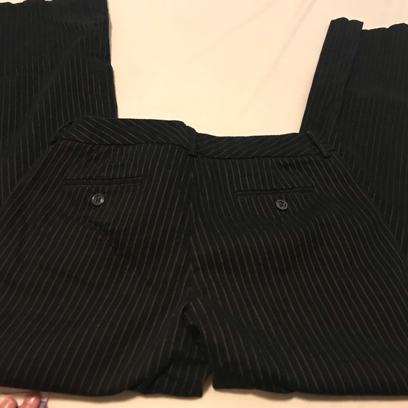🔴 GAP Pin Striped Slacks - Picture 3 of 8